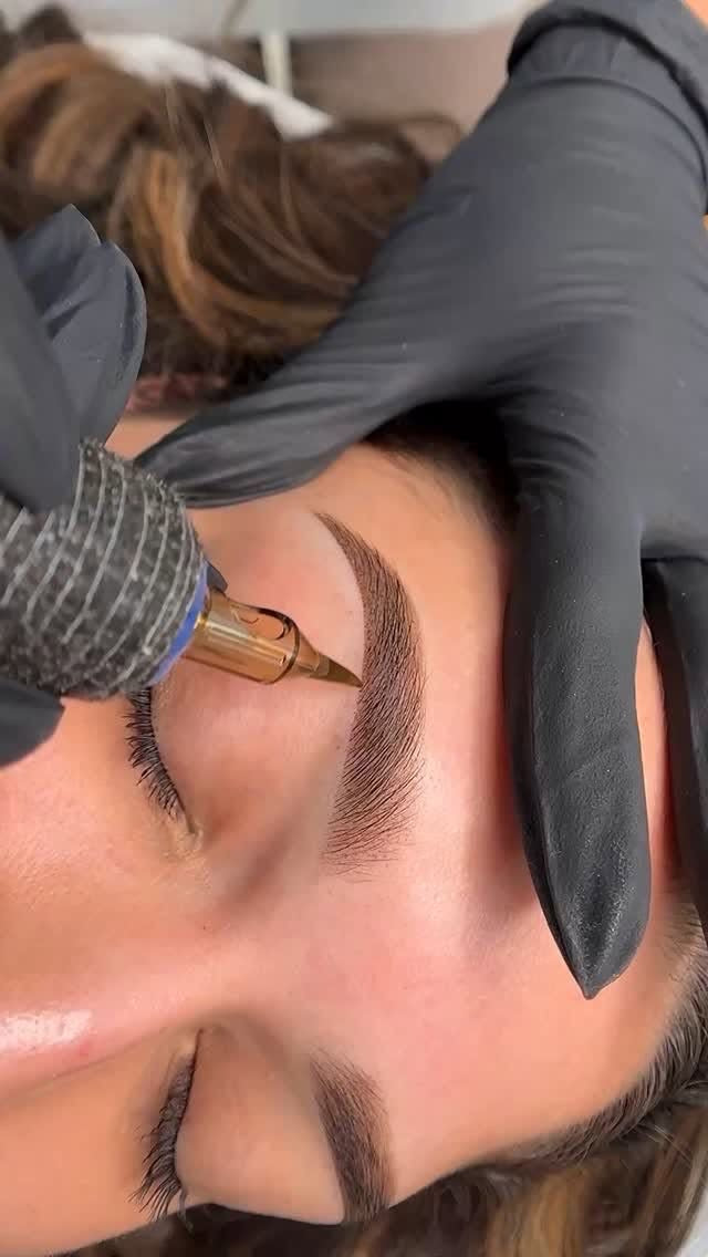 Ombré/Powder Cosmetic Brow Tattoo Course