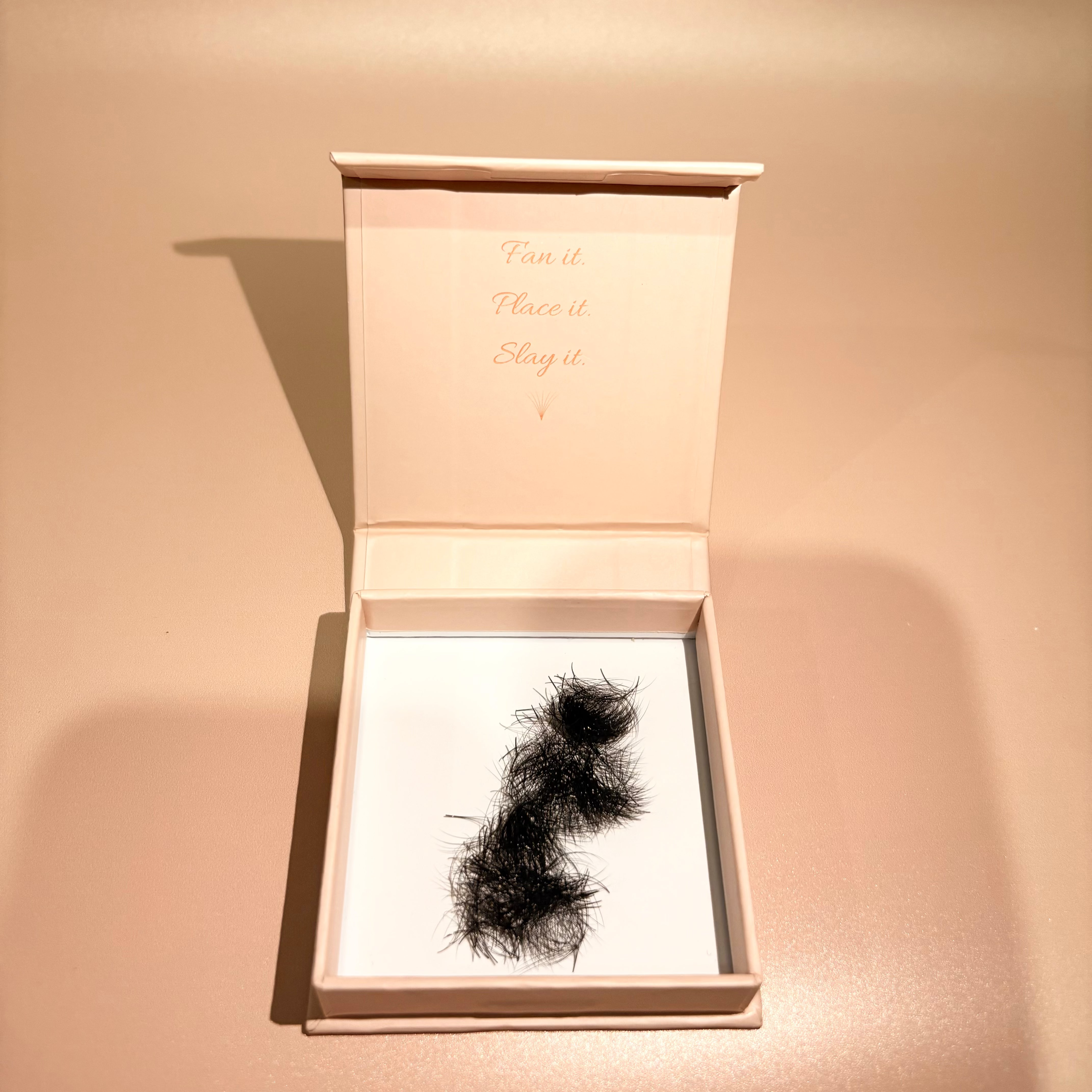 Ultra Silk Promade Mega Volume Loose Fans