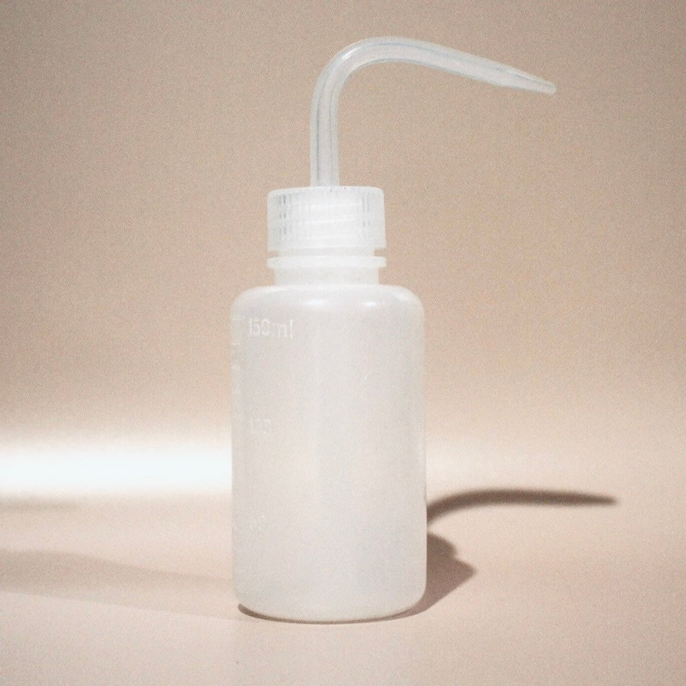 250ml Squeeze Rinse Wash Bottle