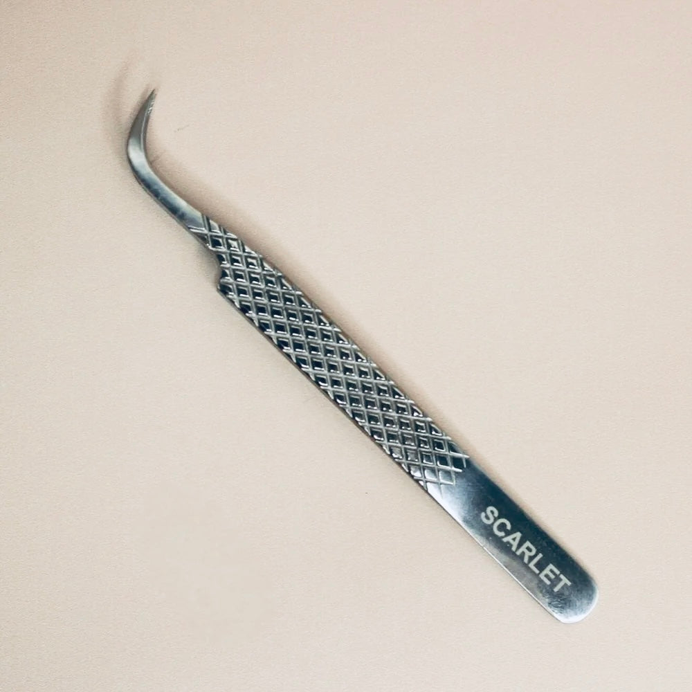 Scarlet Tweezers