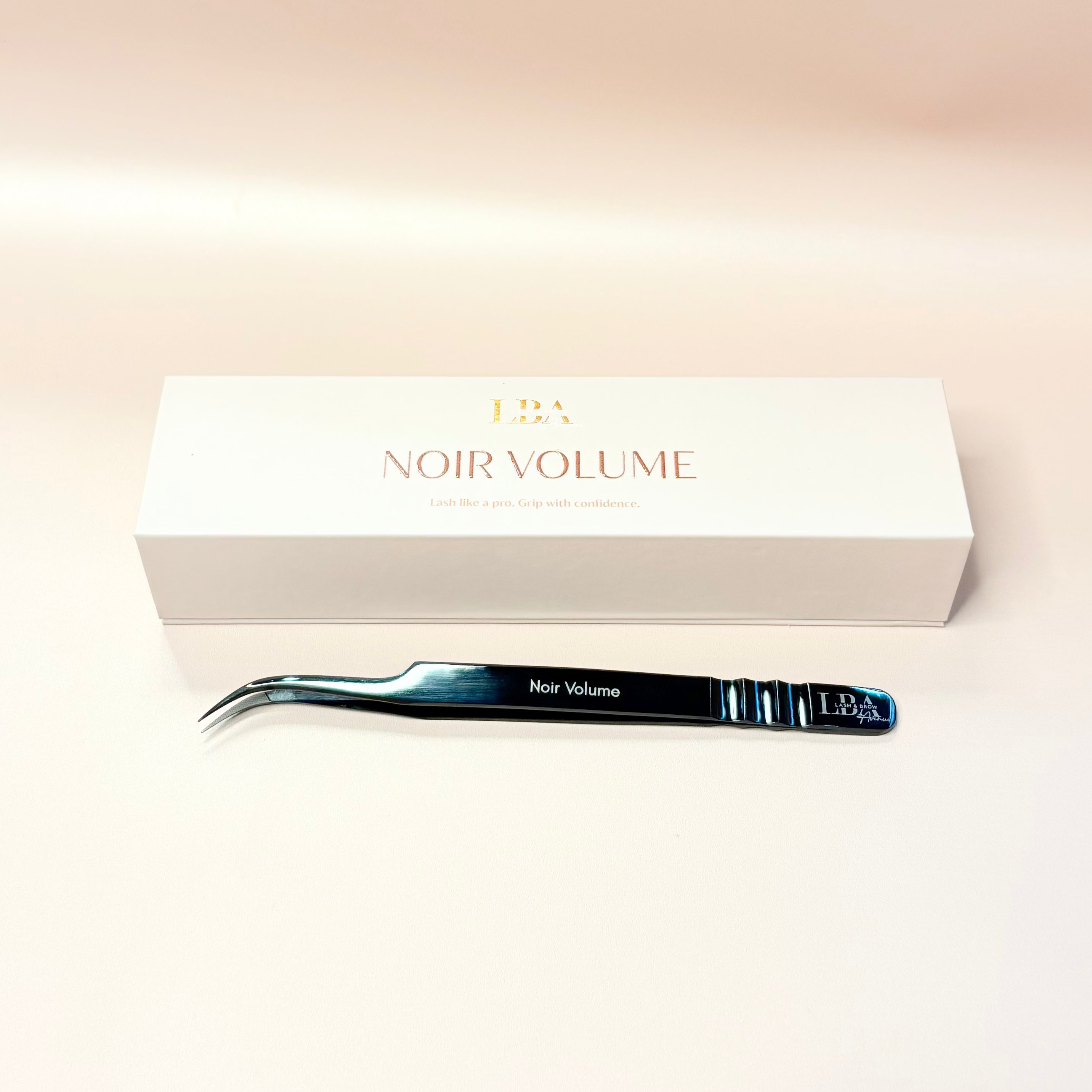 Fibre Tip Lash Tweezer - Noir Volume