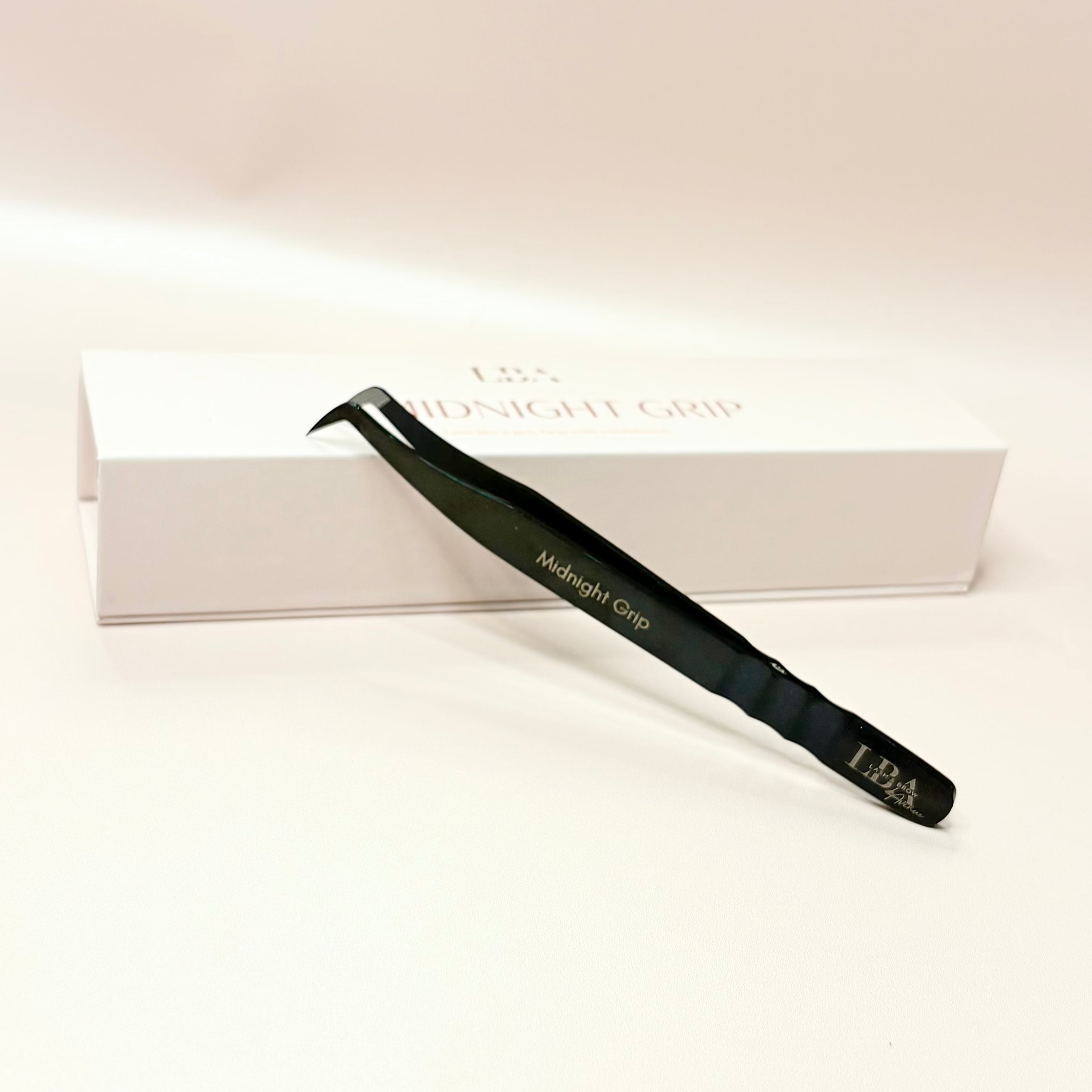 Fibre Tip Lash Tweezers - Midnight Grip