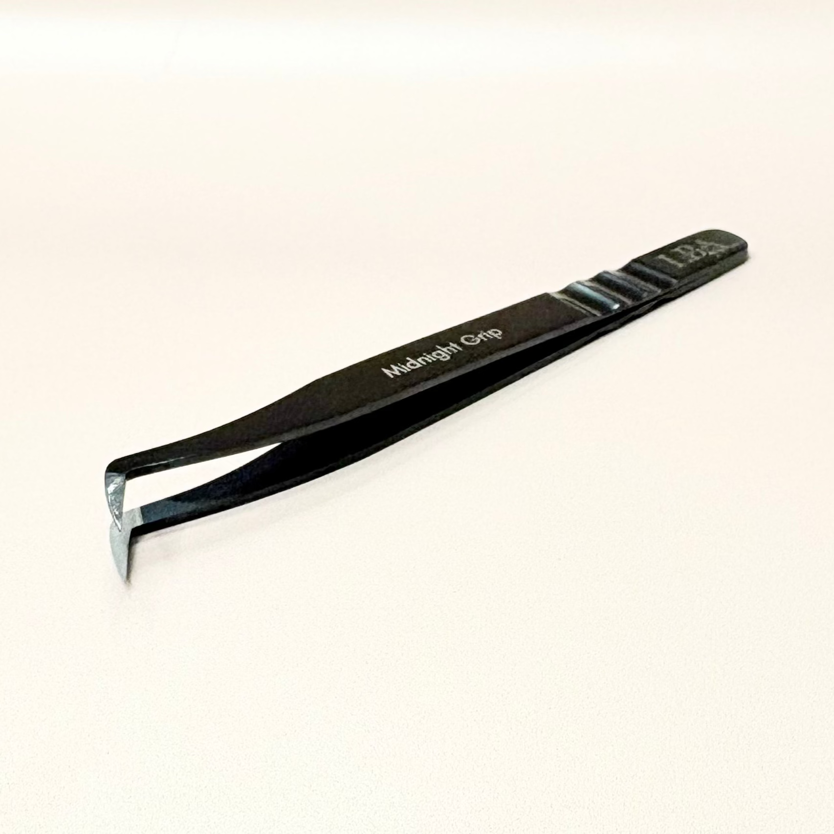 Fibre Tip Lash Tweezers - Midnight Grip