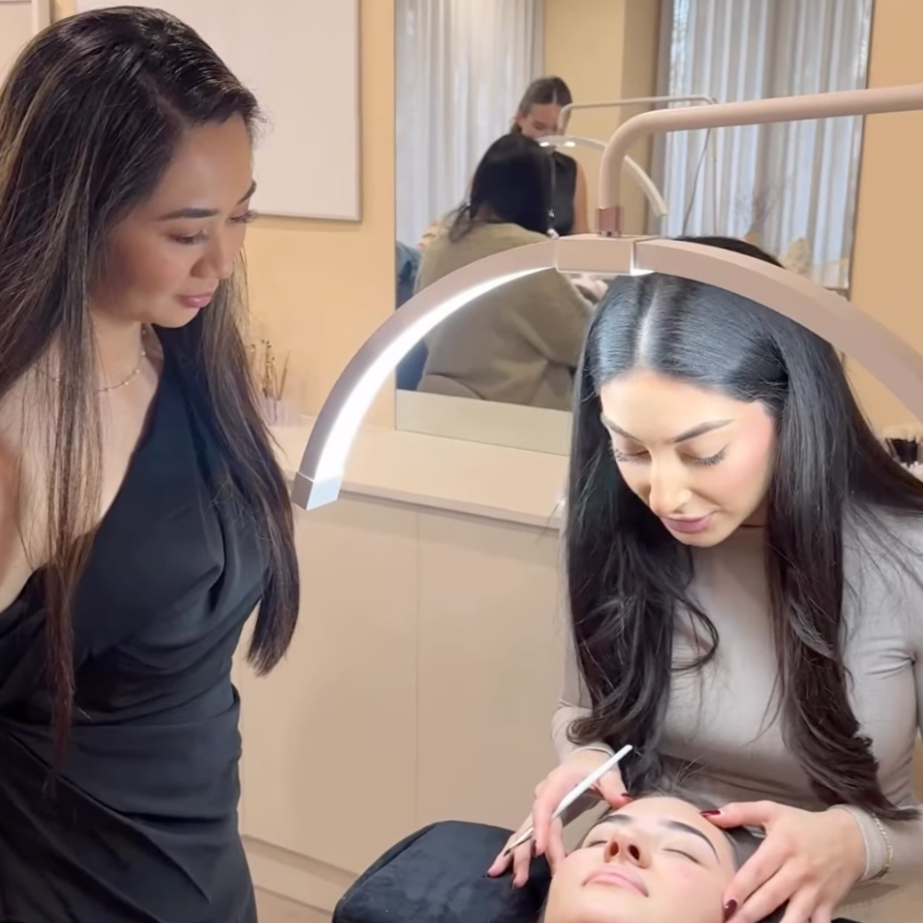 Microfeathering Cosmetic Brow Tattoo Course