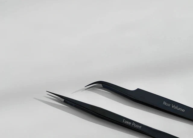 Tweezers