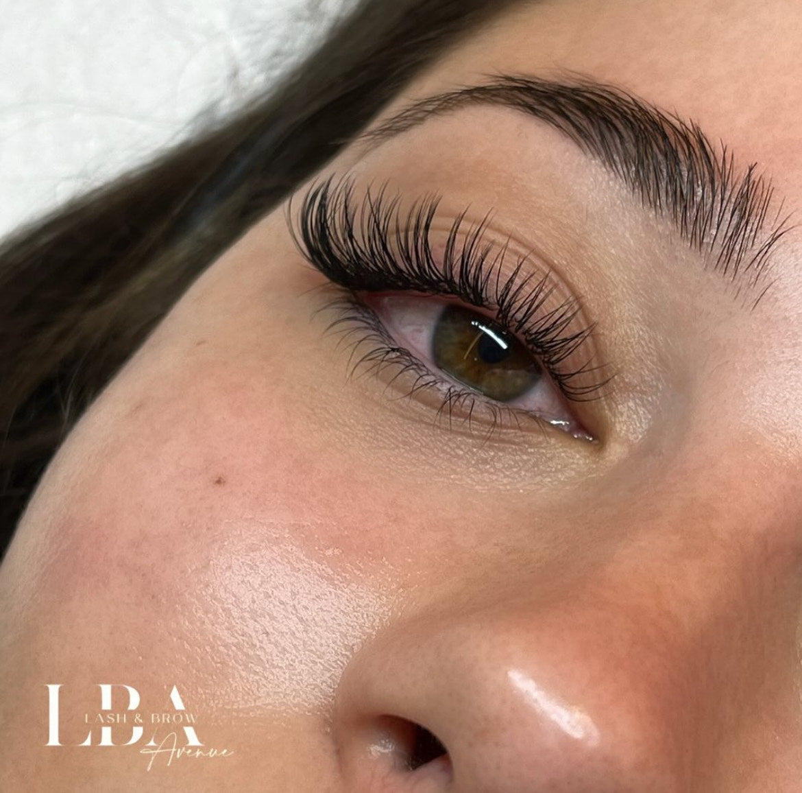 Classic & Volume Eyelash Extension Course