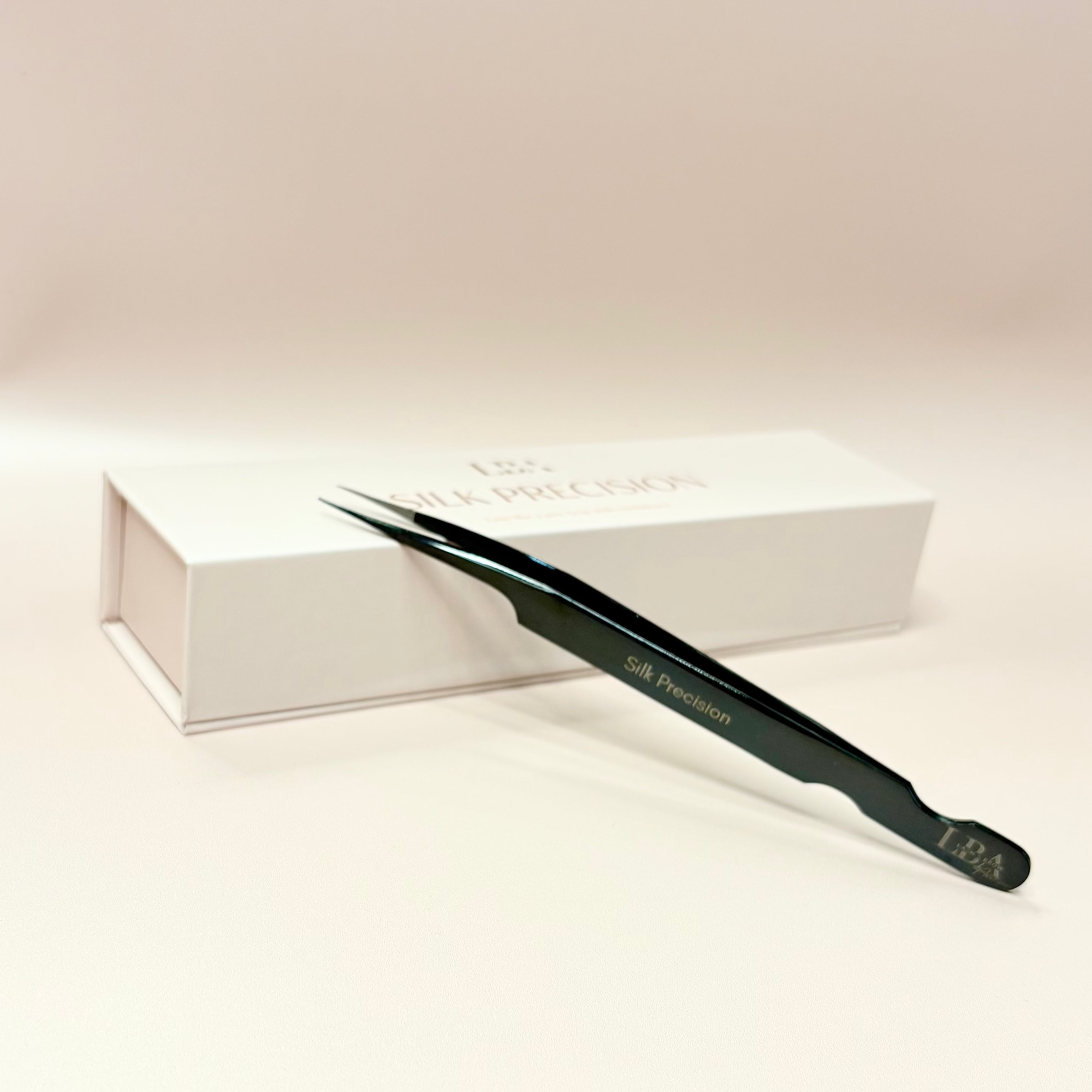 Fibre Tip Lash Tweezers - Silk Precision