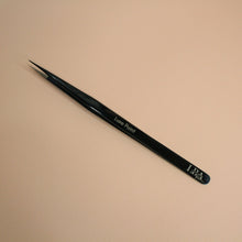 Load image into Gallery viewer, Fibre Tip Lash Tweezer - Luxe Point

