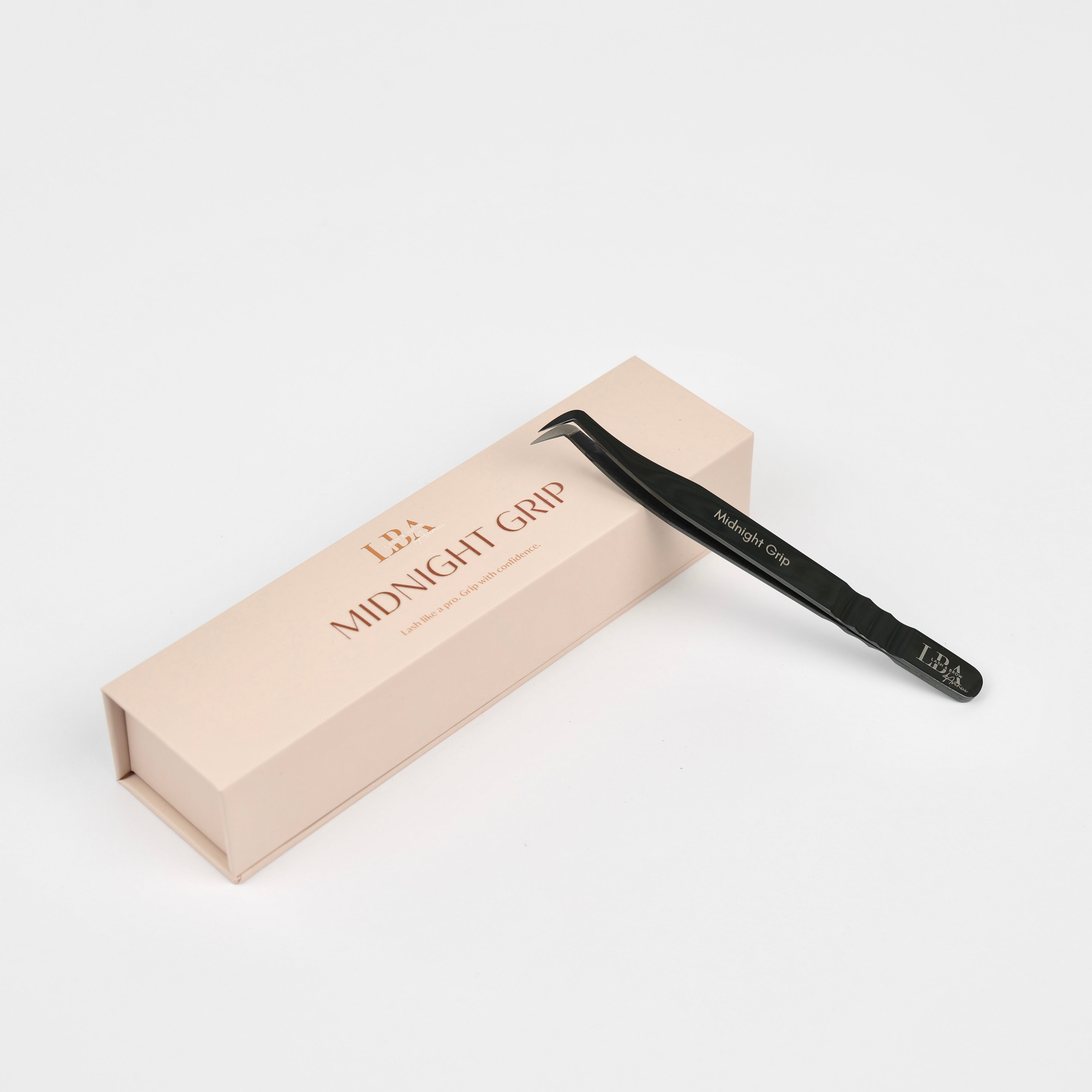 Midnight Grip Fibre Tip Tweezer