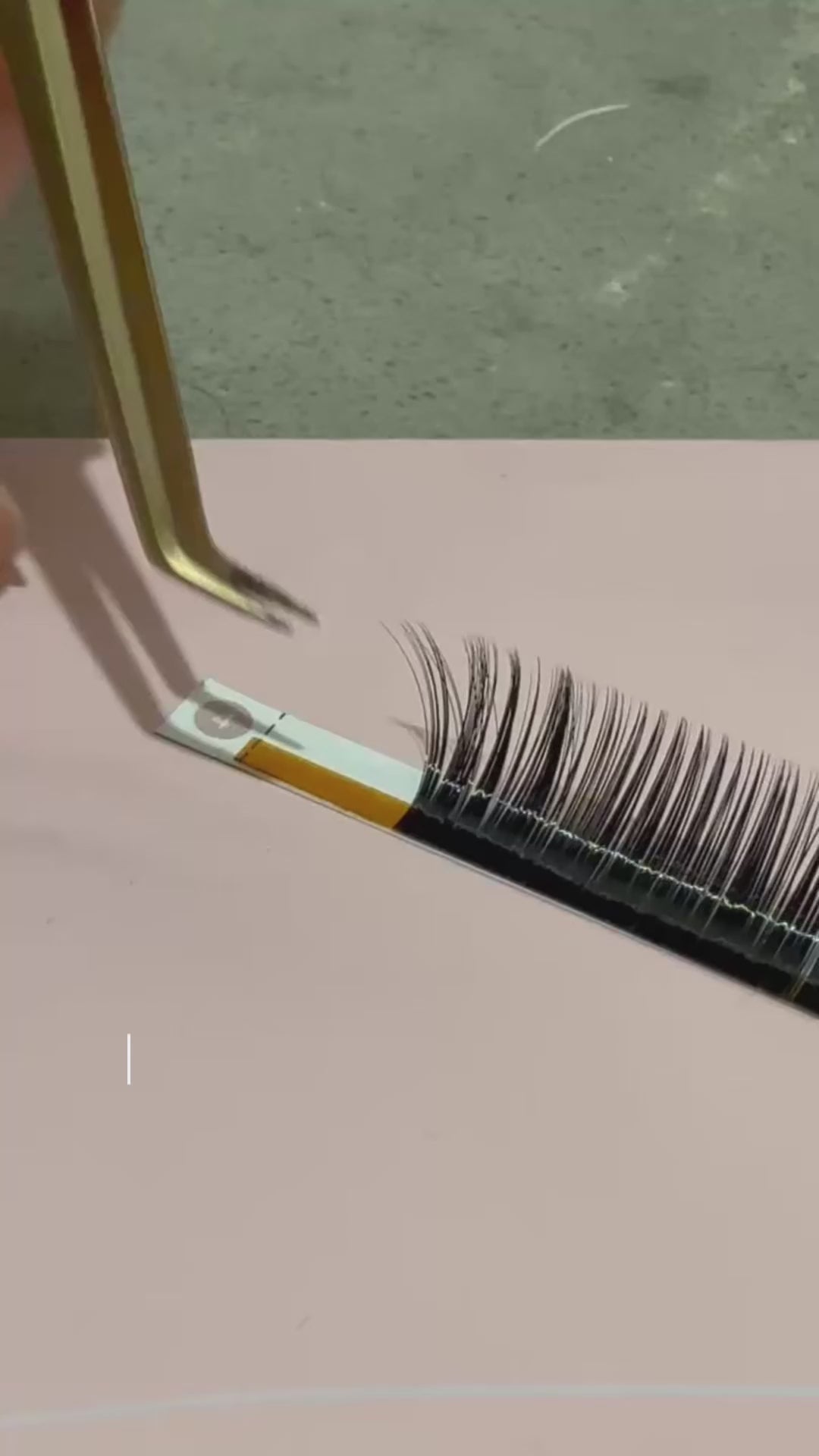 Lash Extension Tweezer Cleanser